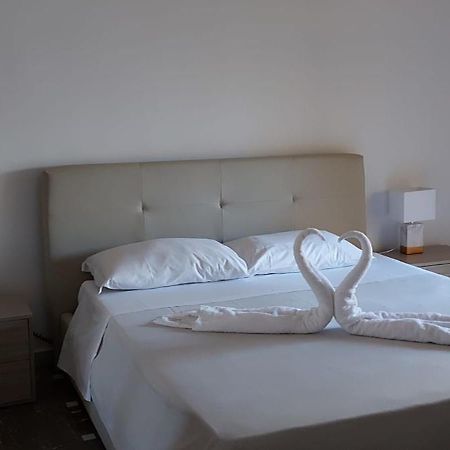 Matthias Central Rooms And Accomodation Bari Eksteriør billede