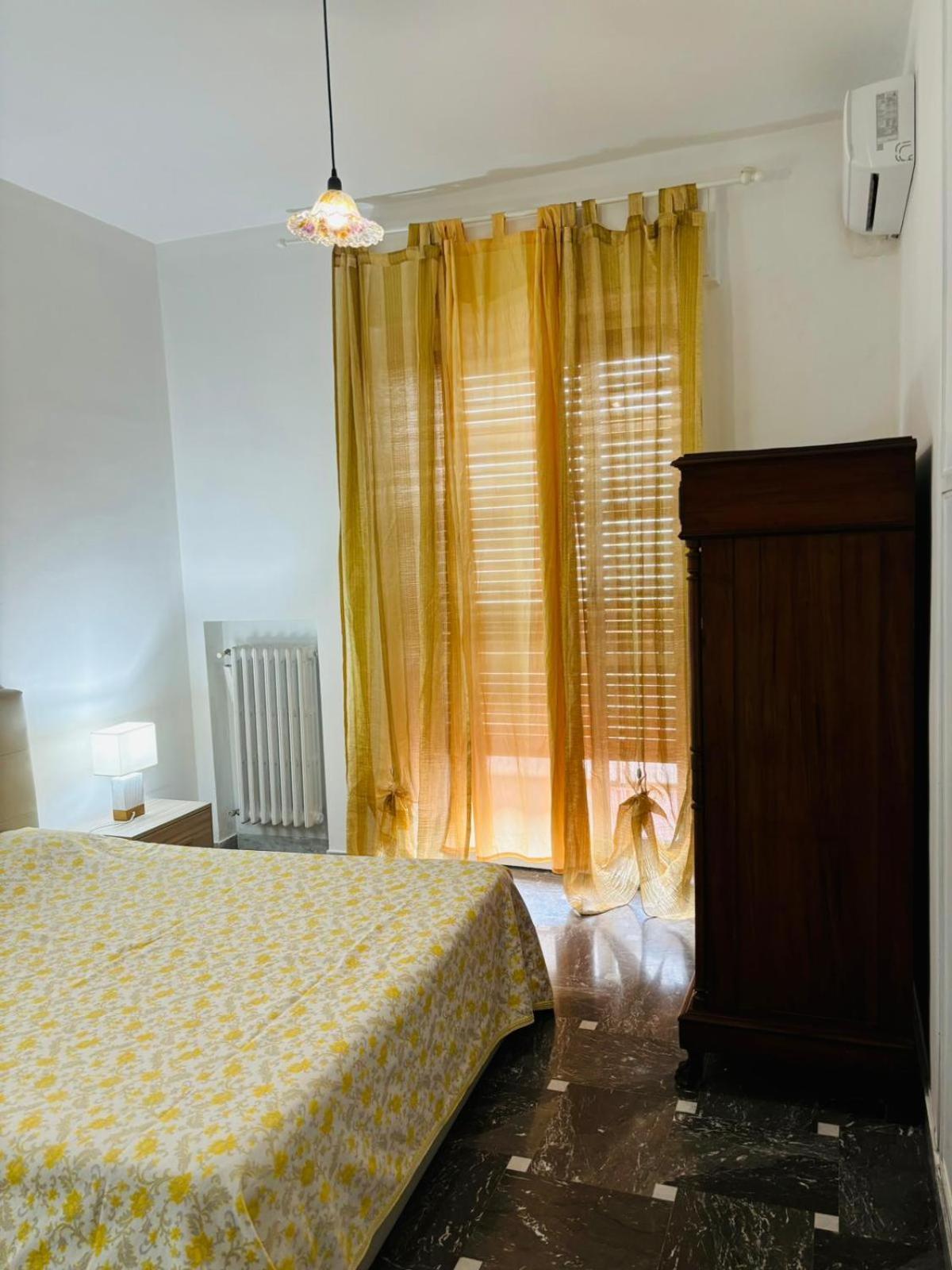 Matthias Central Rooms And Accomodation Bari Eksteriør billede